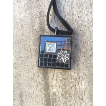 Mosaic Pendant Gun metal/silver